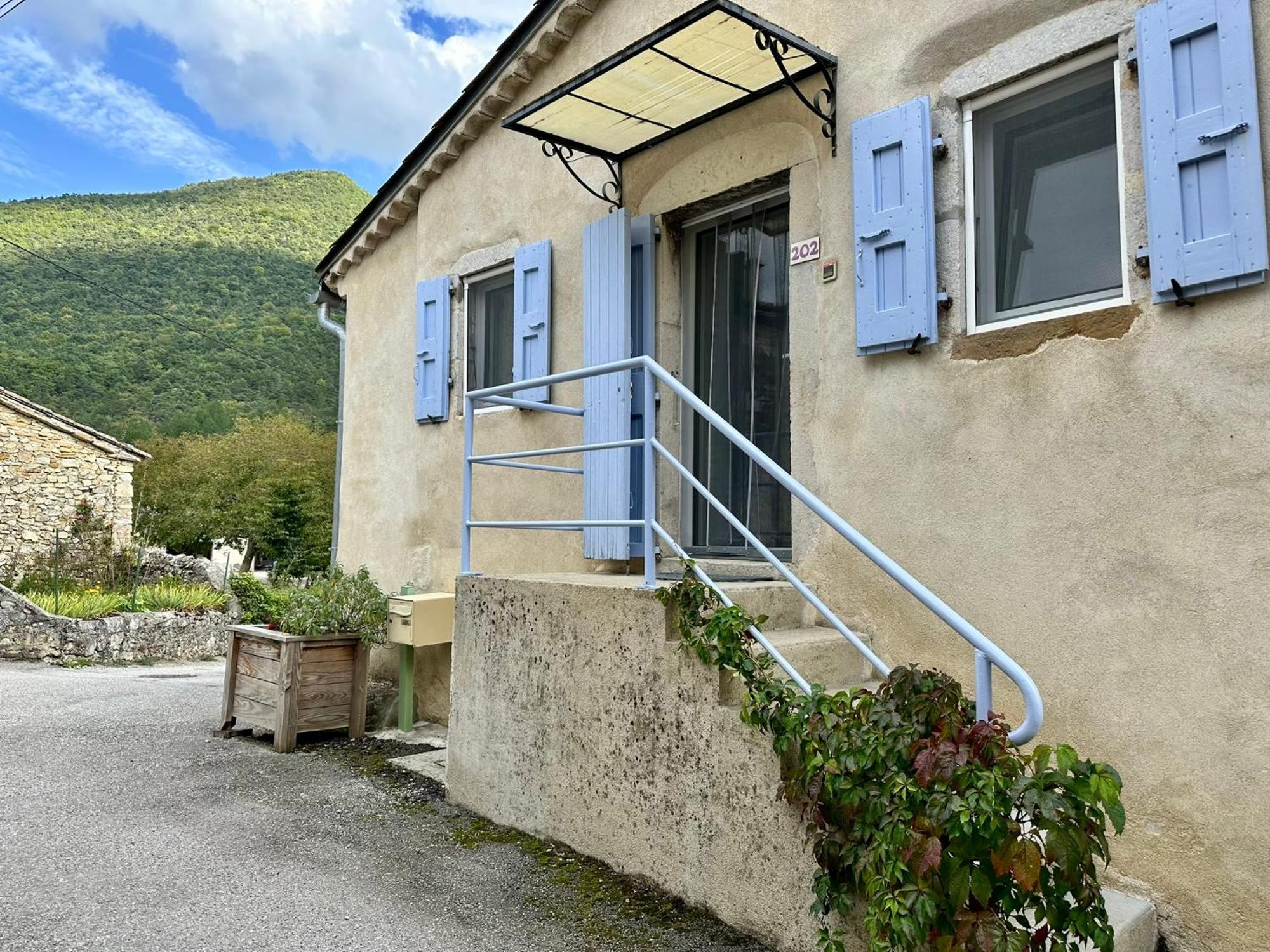 Maison De Village Aux Portes Du Vercors Chamaloc 外观 照片